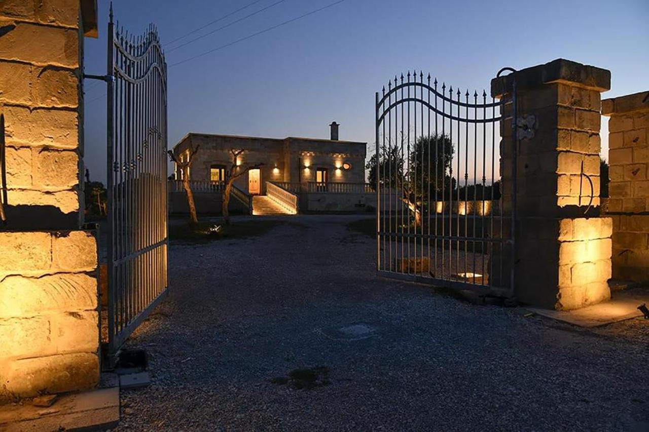Castello Salentino B&B メレンドゥーニョ エクステリア 写真