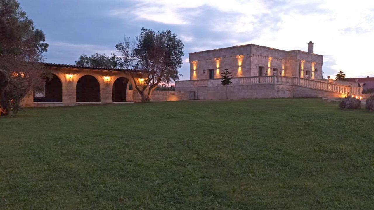 Castello Salentino B&B メレンドゥーニョ エクステリア 写真